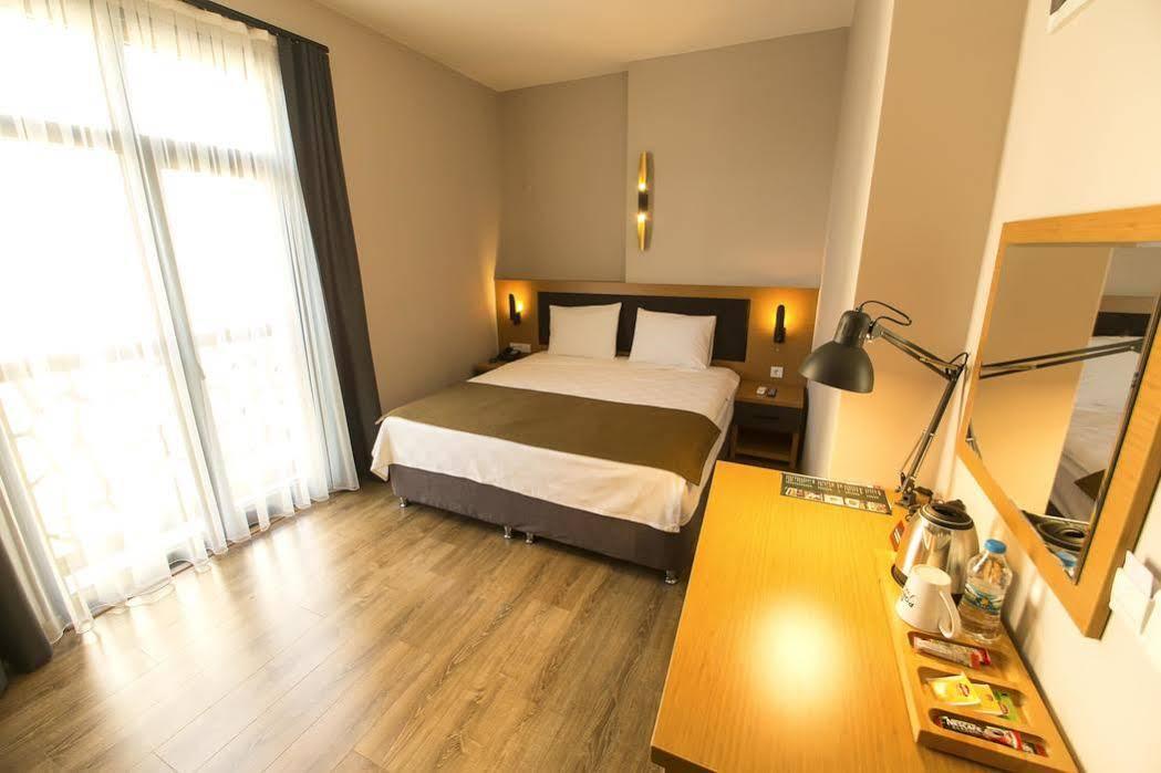 Big Point Plus Hotel Biga Экстерьер фото